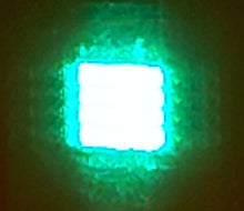 Load image into Gallery viewer, Green 4W laser with square low divergence beam profile