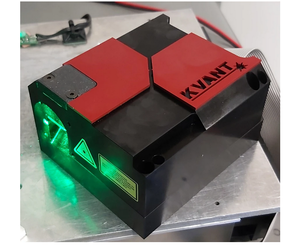 Green 4W laser with square low divergence beam profile
